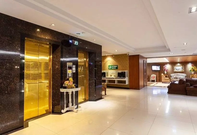 Fotos del hotel The Airport Greenery:  3