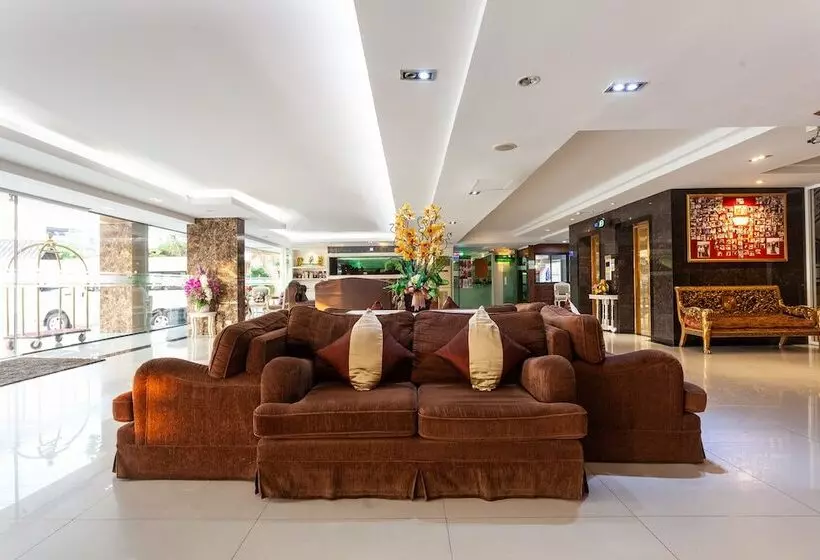 Fotos del hotel The Airport Greenery:  18