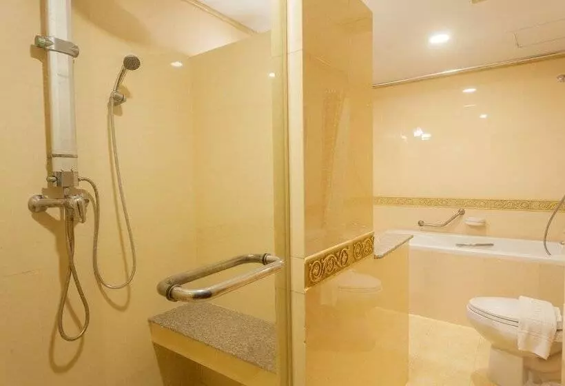 Fotos del hotel The Airport Greenery:  16