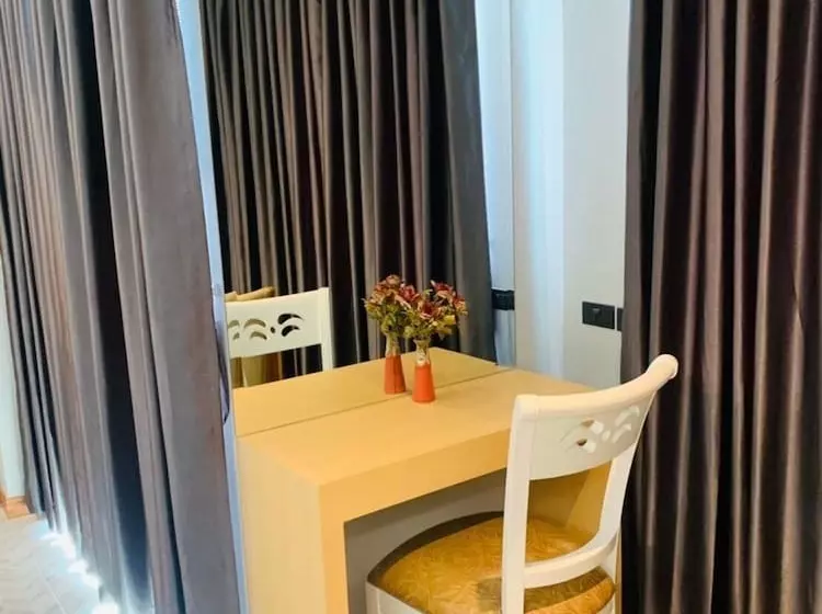 Fotos del hotel The Airport Greenery:  20