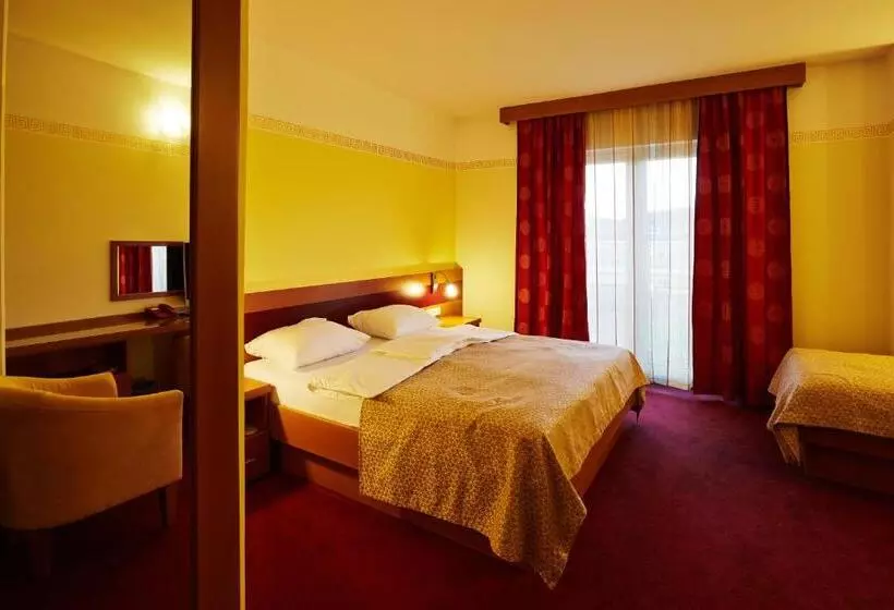 Fotos del hotel Vila Emei:  21