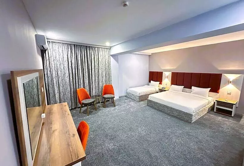 Fotos del hotel Golden Falcon:  19