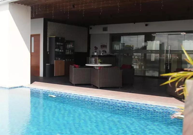 Fotos del hotel Swiss-belinn Manyar:  6