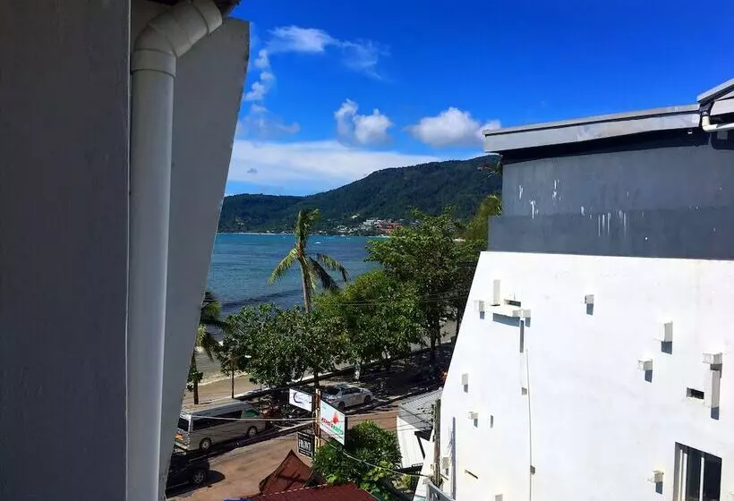 Fotos del hotel The Front  And Apartment:  17