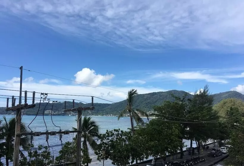 Fotos del hotel The Front  And Apartment:  16