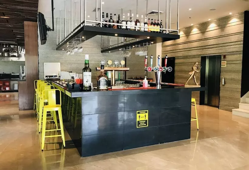 Fotos del hotel Golden Tulip Gurgaon Sector 29:  22