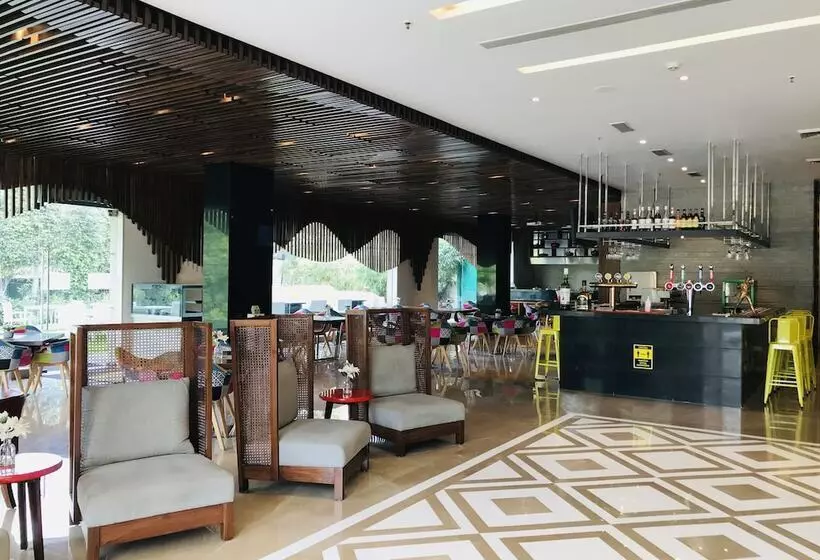 Fotos del hotel Golden Tulip Gurgaon Sector 29:  25