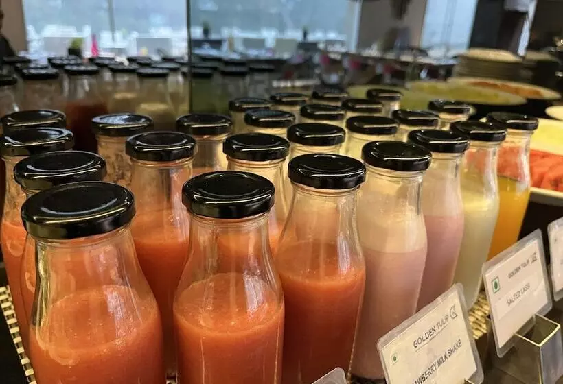 Fotos del hotel Golden Tulip Gurgaon Sector 29:  21