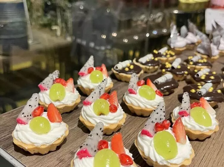 Fotos del hotel Golden Tulip Gurgaon Sector 29:  3