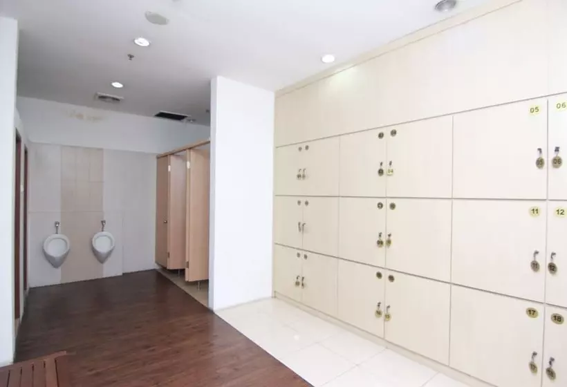 Fotos del hotel Elvour  Serpong:  3