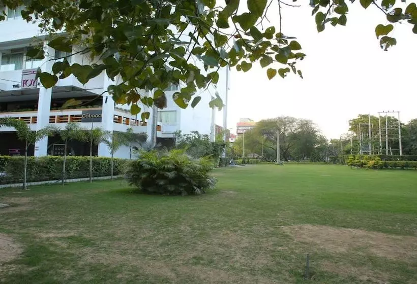 Fotos del hotel The Toy:  3