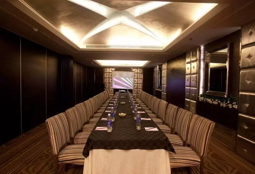 Fotos del hotel The Toy:  11