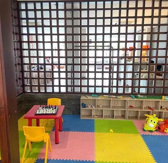 Fotos del hotel The Victoria  Yogyakarta:  16