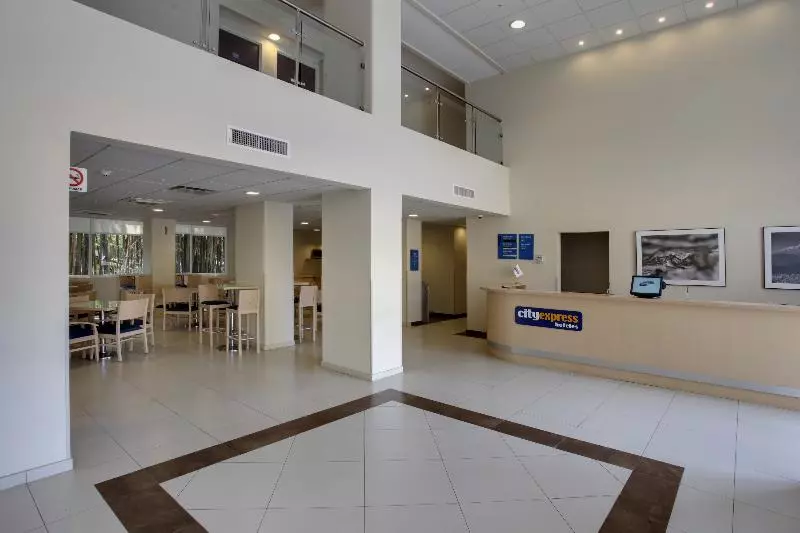 Fotos del hotel City Express Xalapa:  3