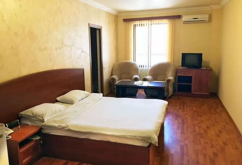 Fotos del hotel Primer:  15