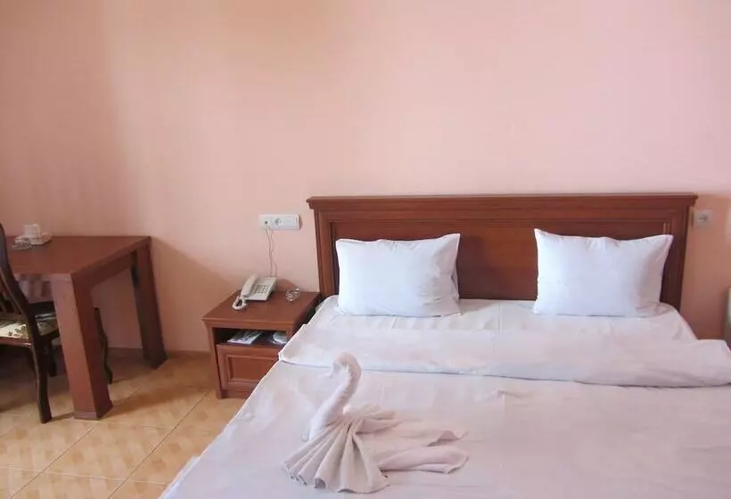 Fotos del hotel Primer:  5