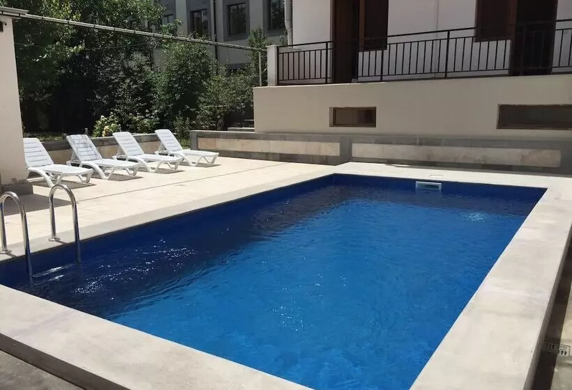 Fotos del hotel Primer:  2