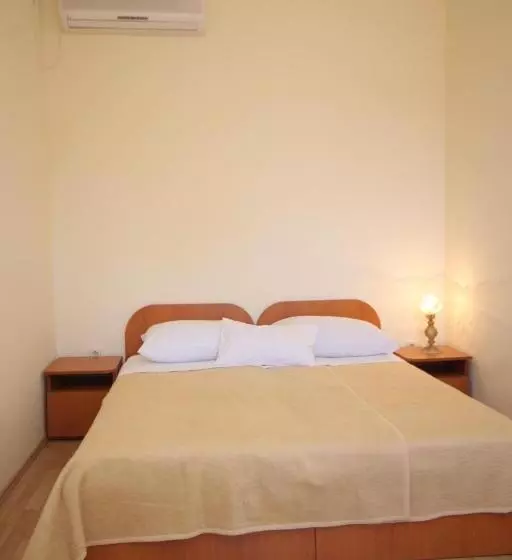 Fotos del hotel Apartments Cakelic:  17