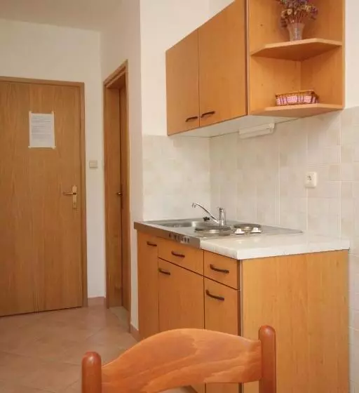 Fotos del hotel Apartments Cakelic:  3