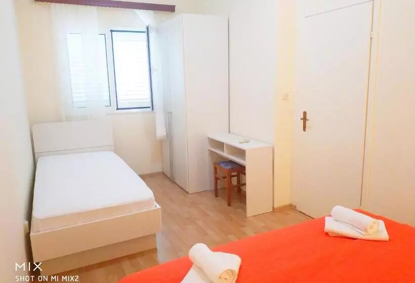 Fotos del hotel Apartments Cakelic:  5