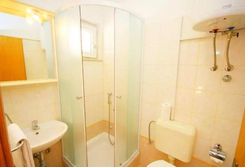 Fotos del hotel Apartments Cakelic:  12