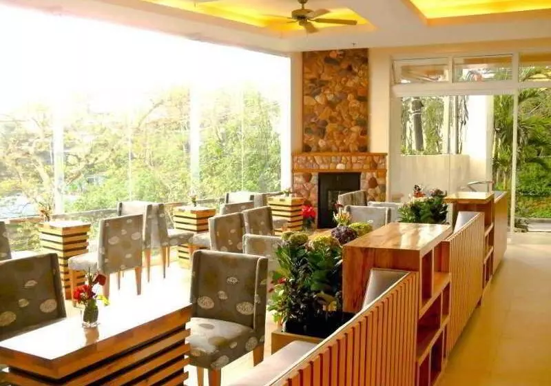 Fotos del hotel Chalet Baguio:  16