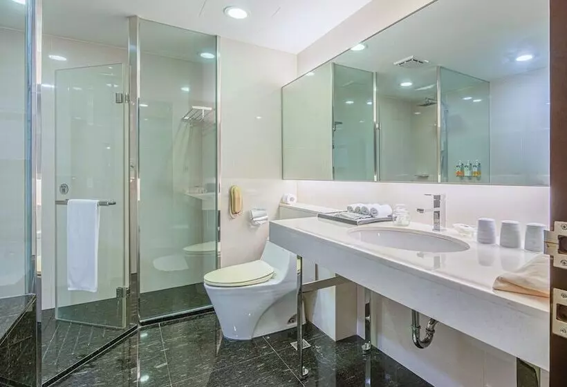 Fotos del hotel Tempus Hotel Taichungdadun:  4