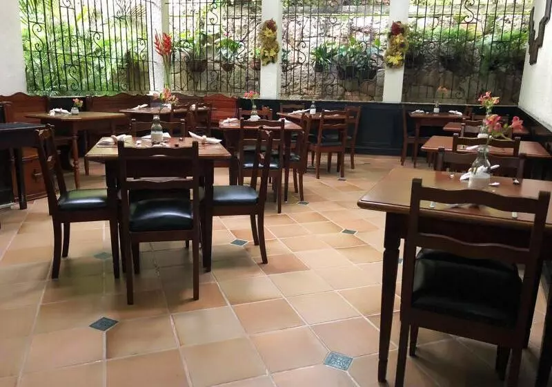 Fotos del hotel Stein Colonial:  8