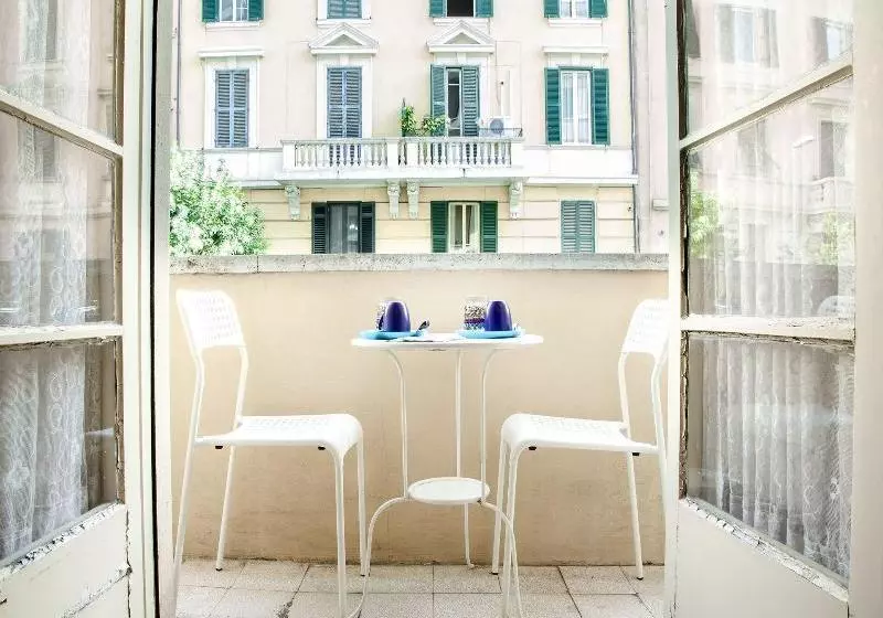 Fotos del hotel C'Est La Vie Rooms:  3