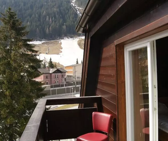 Fotos del hotel Lindenhof:  9