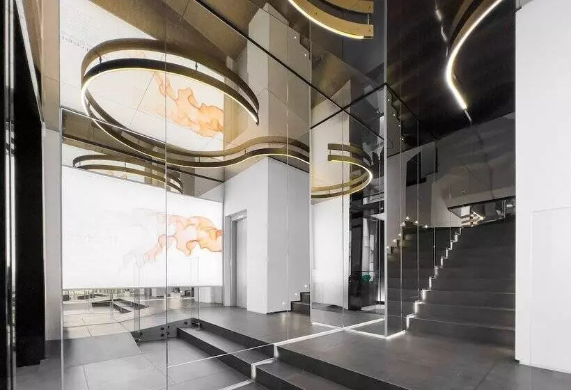 The Street Milano Duomo | A Design Boutique