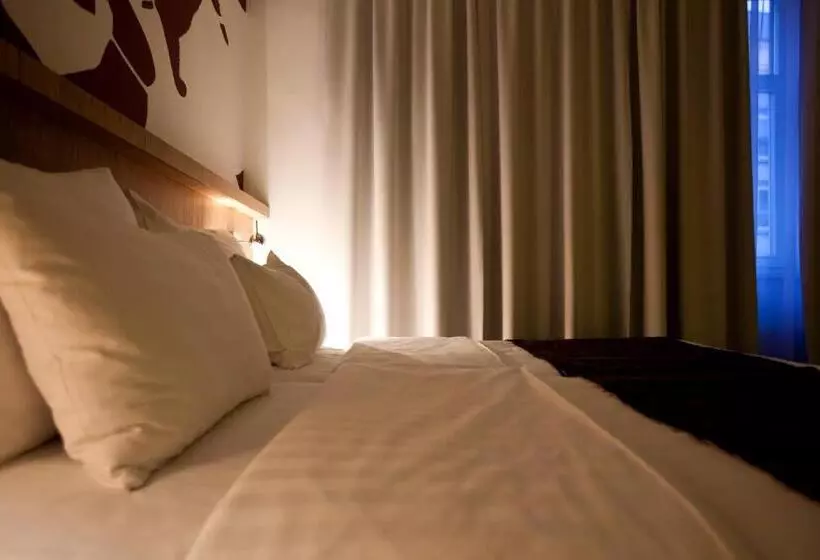 Fotos del hotel Dahlia Inn:  5