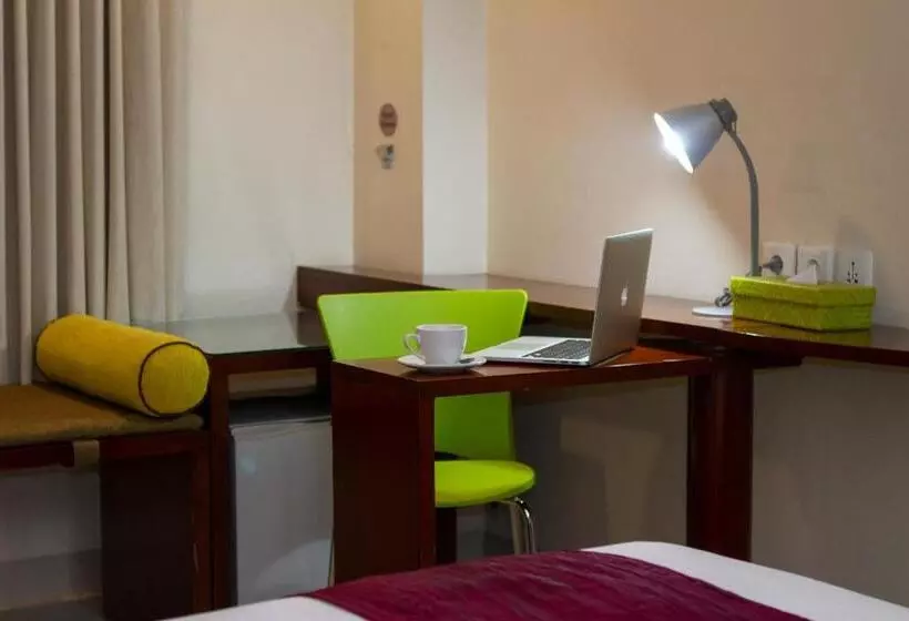 Fotos del hotel Primebiz  Kuta:  17