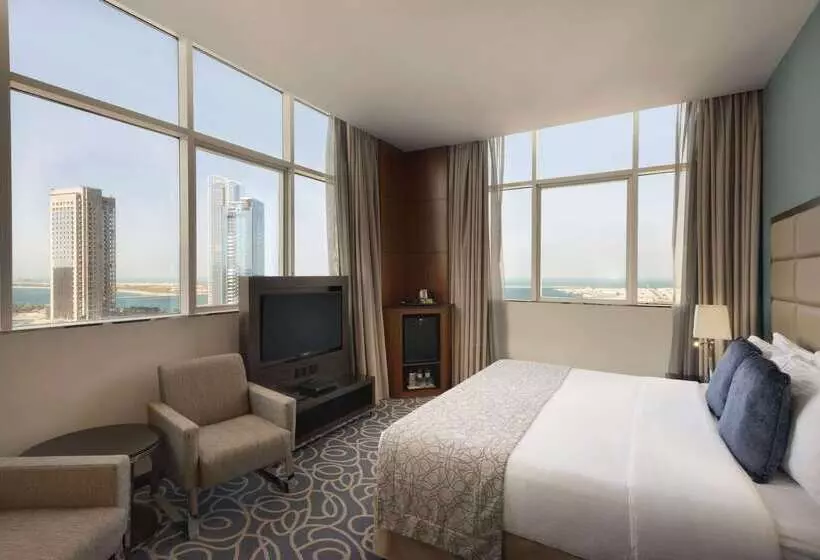 Fotos del hotel Ramada By Wyndham Abu Dhabi Corniche:  20