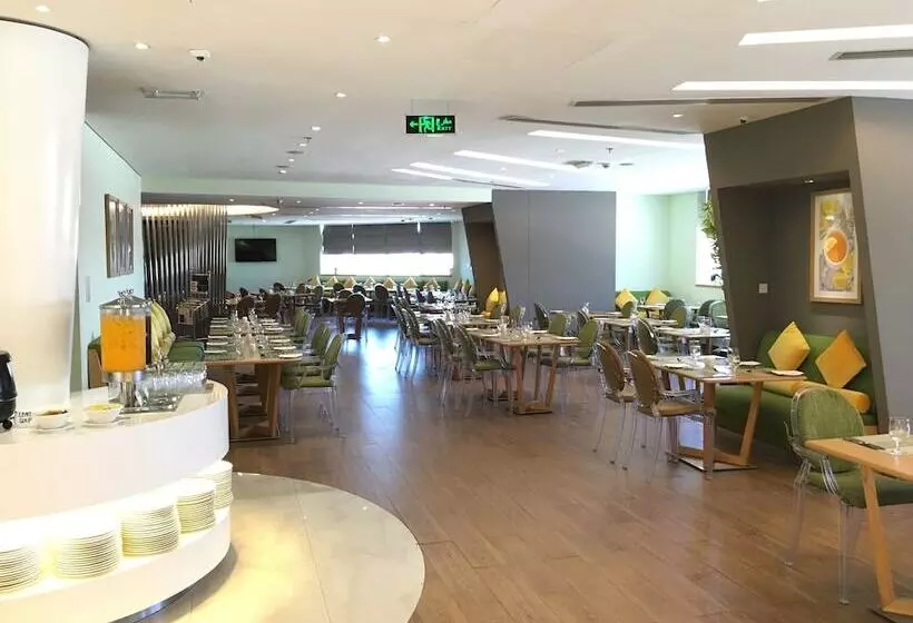 Fotos del hotel Ramada By Wyndham Abu Dhabi Corniche:  19