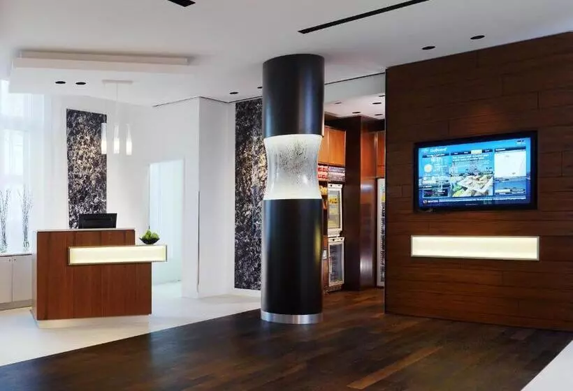 Fotos del hotel Courtyard By Marriott Cologne:  9