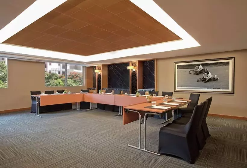 Fotos del hotel Doubletree Suites By Hilton Bangalore:  15