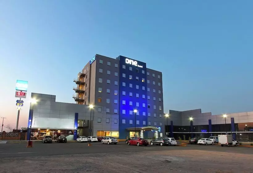 One Queretaro Aeropuerto