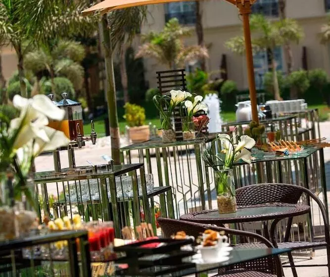 Fotos del hotel Renaissance Cairo Mirage City:  12