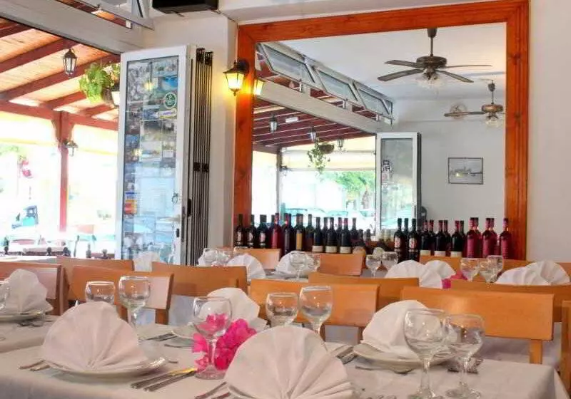 Fotos del hotel Rodian Gallery Hotel Apartments:  13