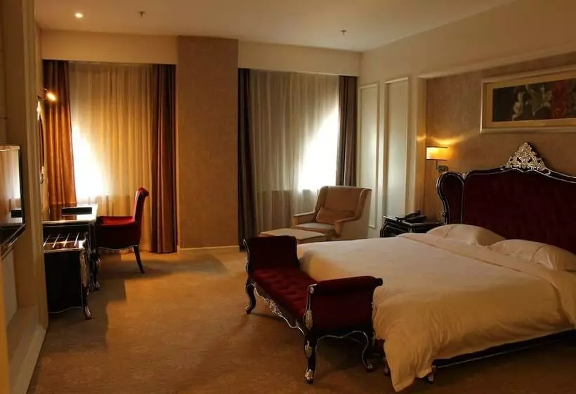 Fotos del hotel Zhuhai Rongfeng:  2