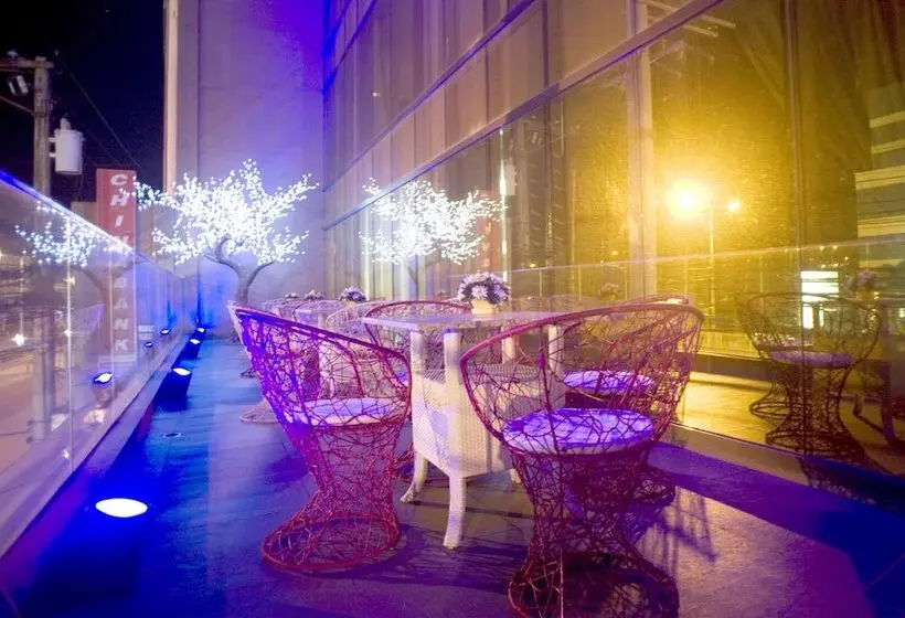 Fotos del hotel Goldberry Suites And:  15