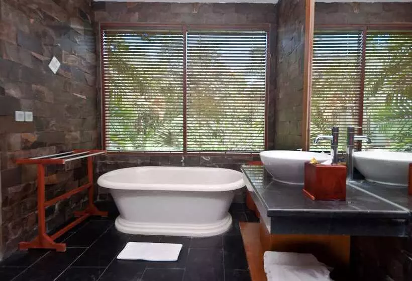 Fotos del hotel The Dipan Resort Petitenget:  6