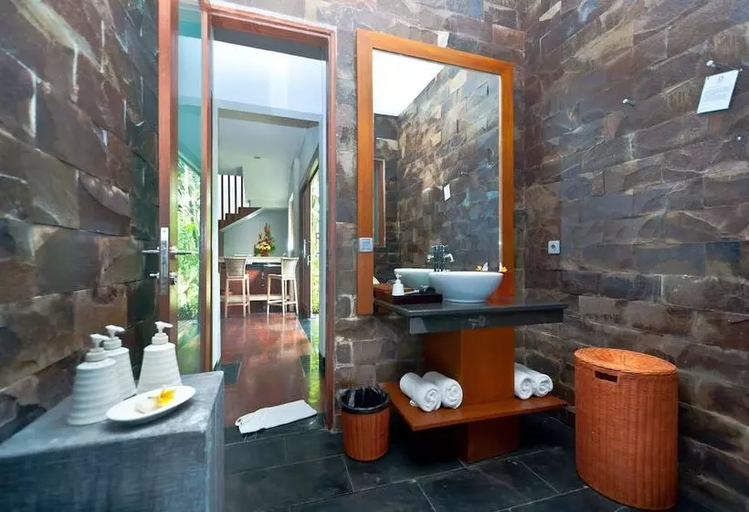 Fotos del hotel The Dipan Resort Petitenget:  12