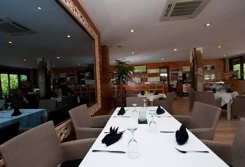 Fotos del hotel The Dipan Resort Petitenget:  3