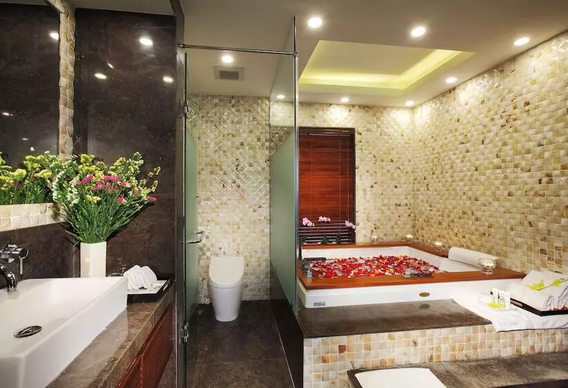 Fotos del hotel Golden Silk Boutique:  25