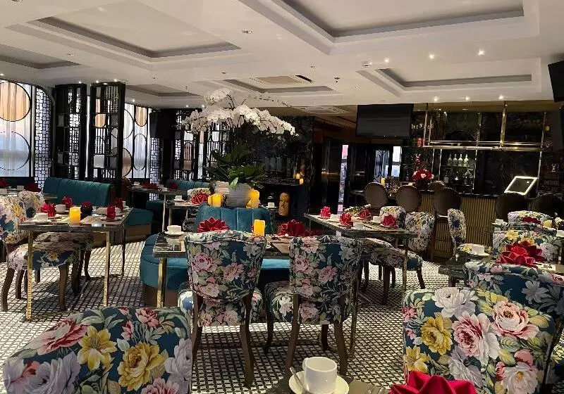 Fotos del hotel Golden Silk Boutique:  5