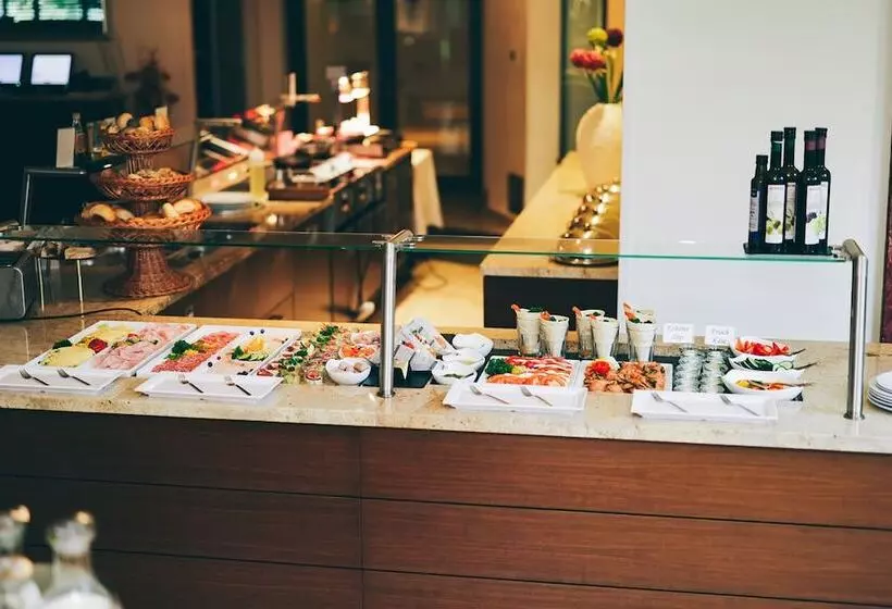 Fotos del hotel L'arrivée Hotel & Spa:  25