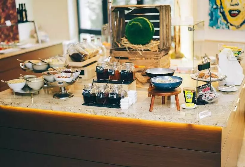 Fotos del hotel L'arrivée Hotel & Spa:  5