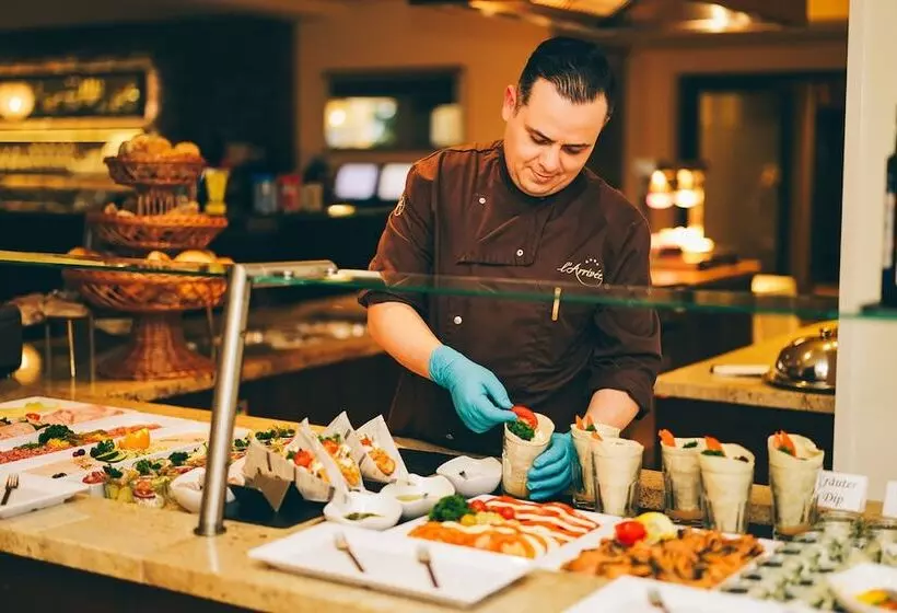 Fotos del hotel L'arrivée Hotel & Spa:  8